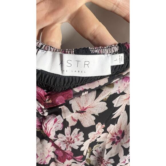 ASTR The Label Dress Large Keira Pink Floral Print Ruched Smocked Mini Dress - Picture 9 of 16